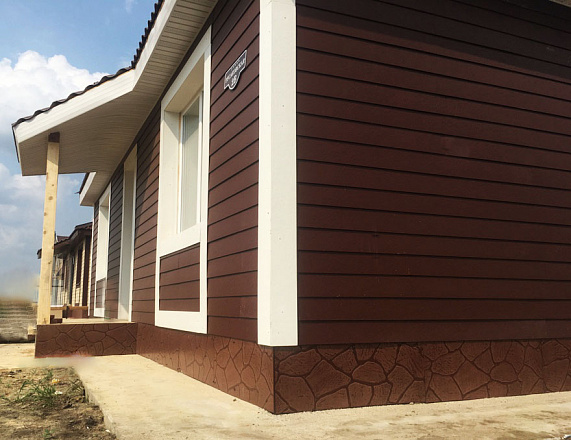 Двухцветное решение фасада